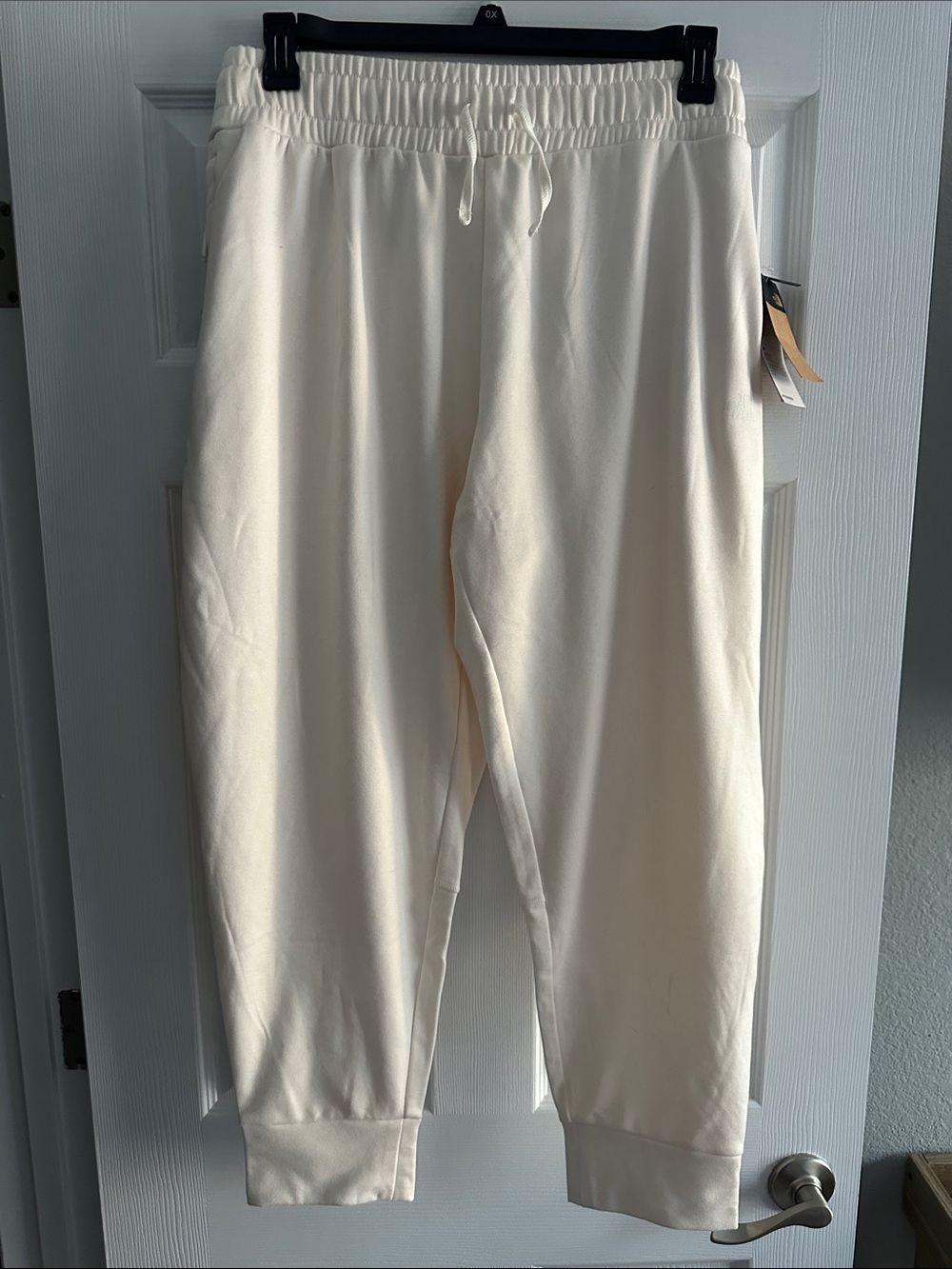 The North Face women’s plus sized Cream Drawstring Joggers